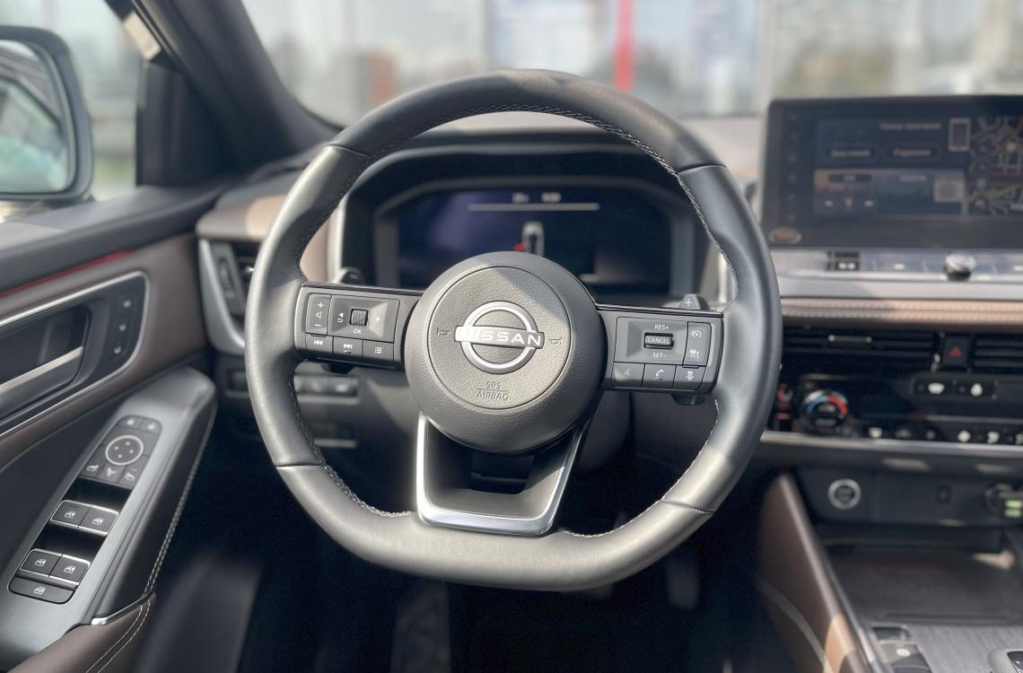 nissan picture