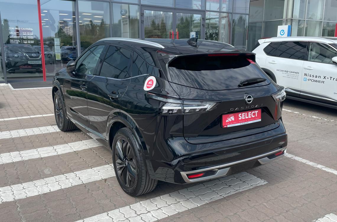 nissan picture