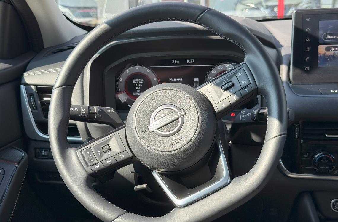 nissan picture