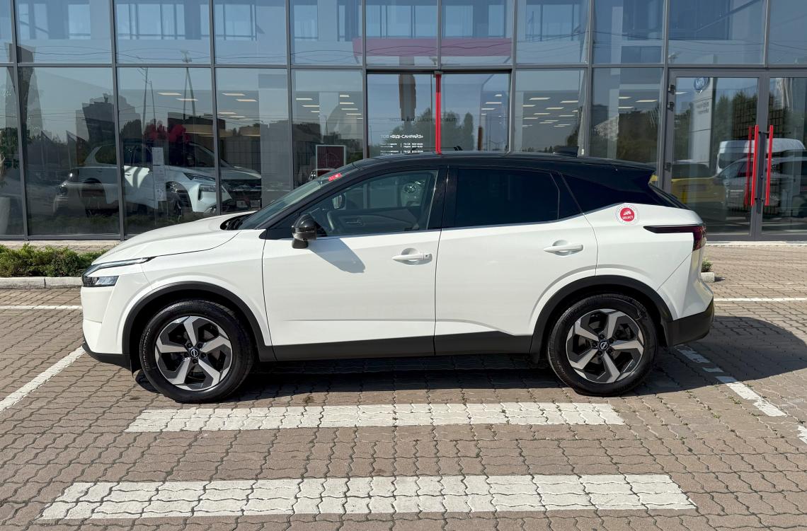 nissan picture
