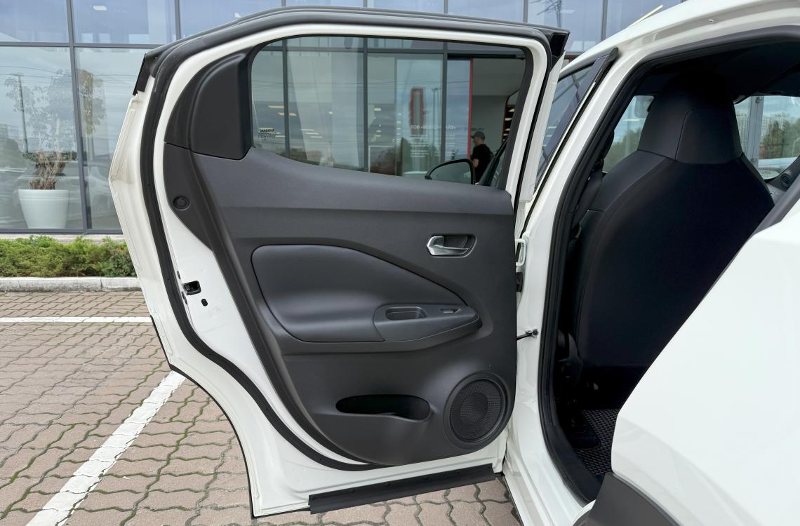 nissan picture