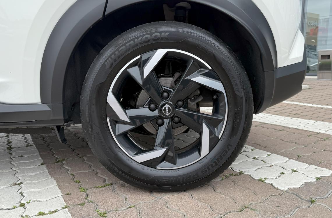 nissan picture