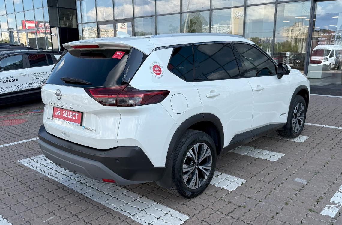 nissan picture
