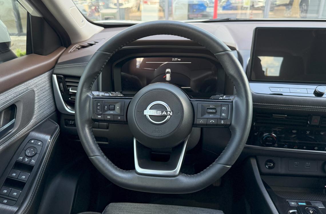 nissan picture