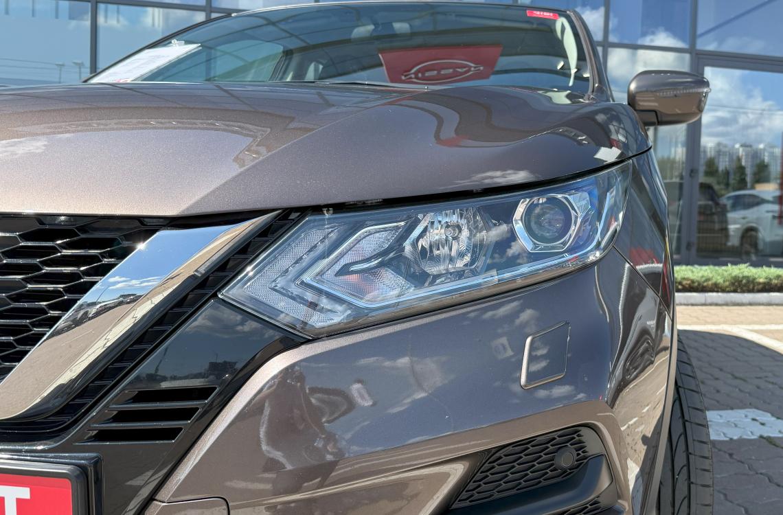 nissan picture