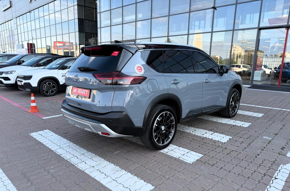 nissan picture