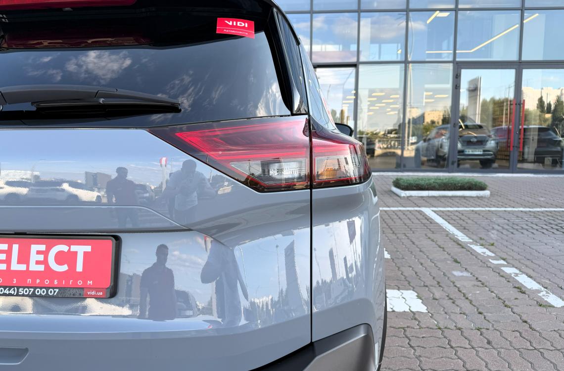 nissan picture