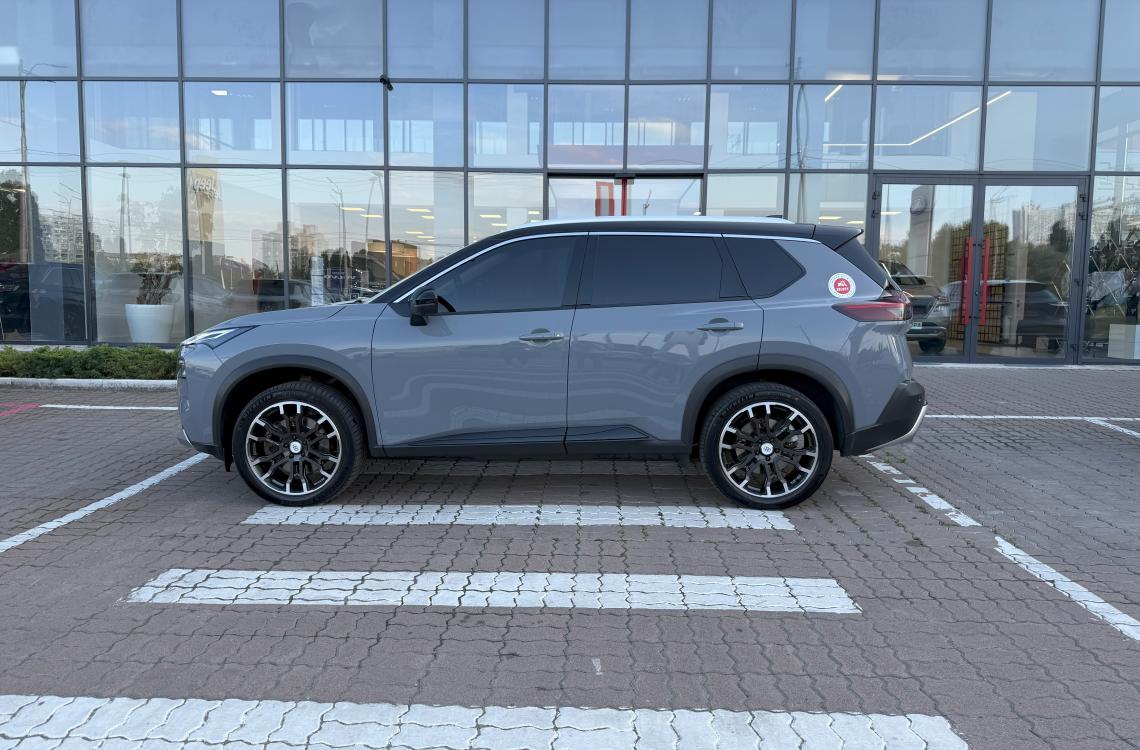 nissan picture