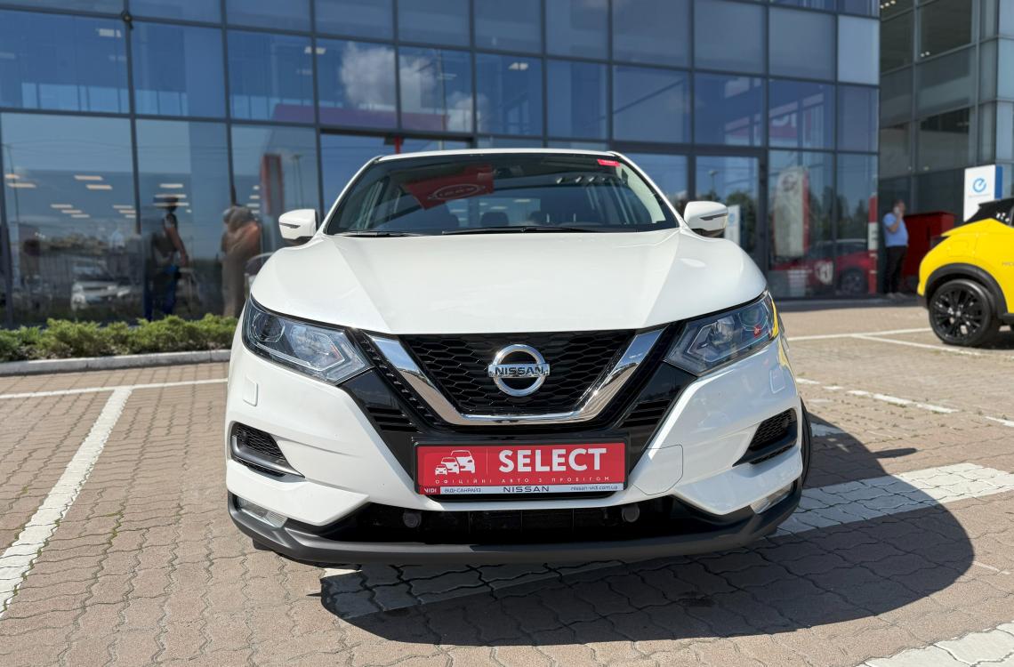 nissan picture