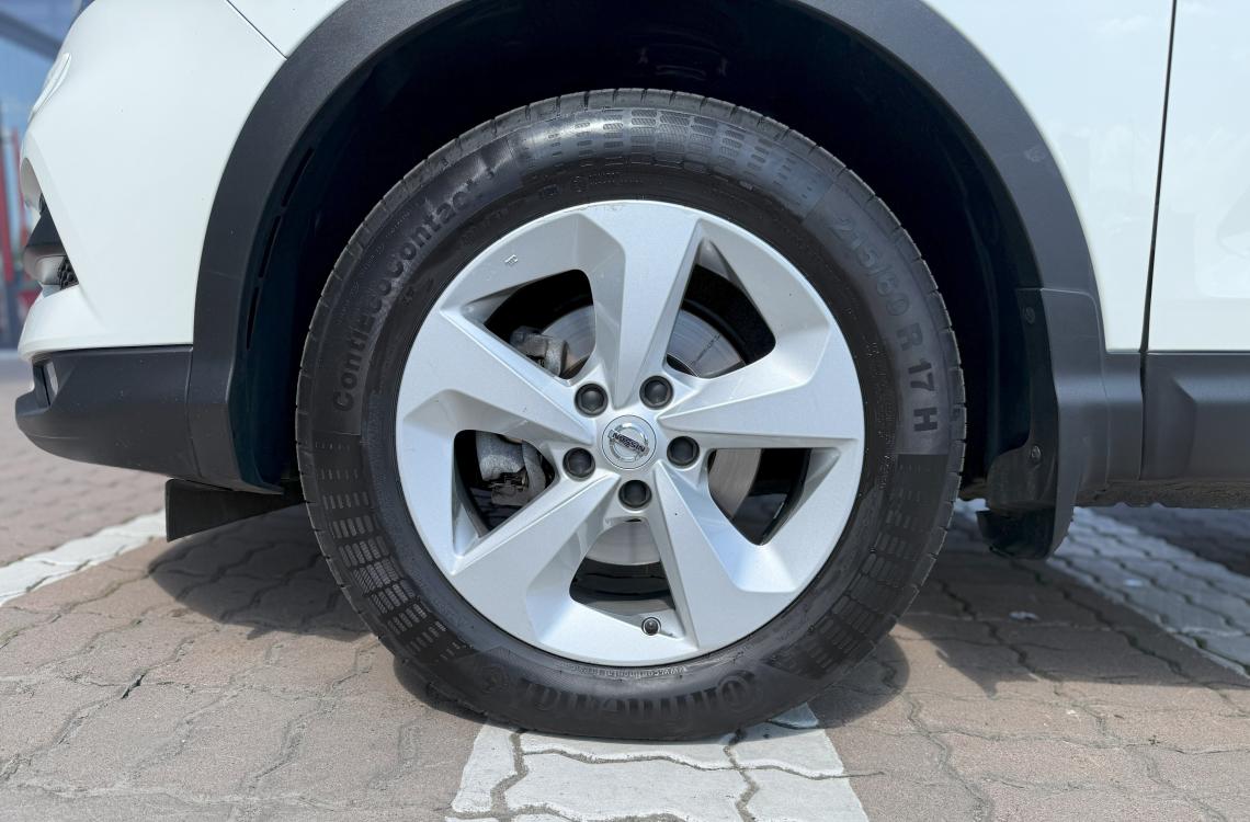 nissan picture