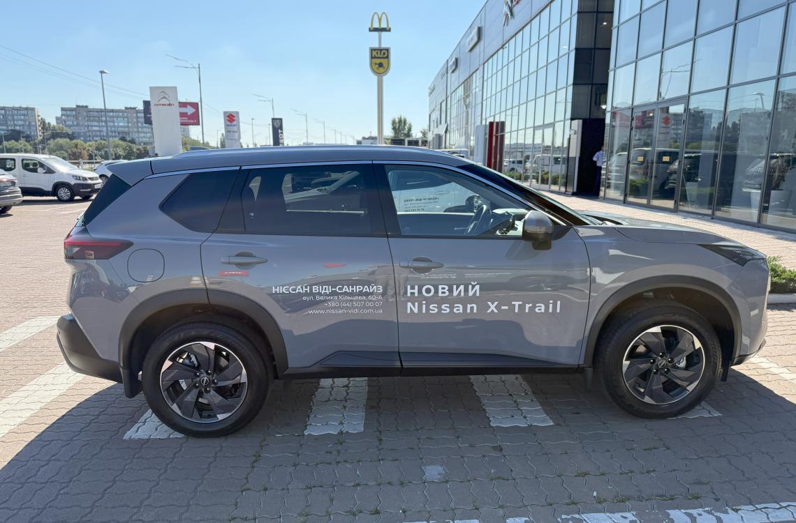nissan picture