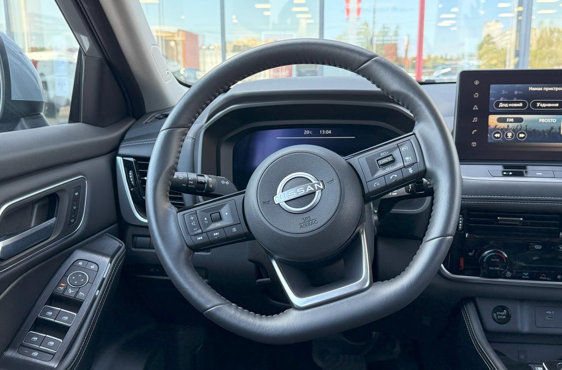 nissan picture