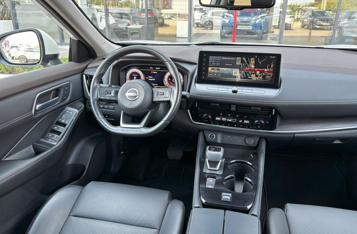 nissan picture