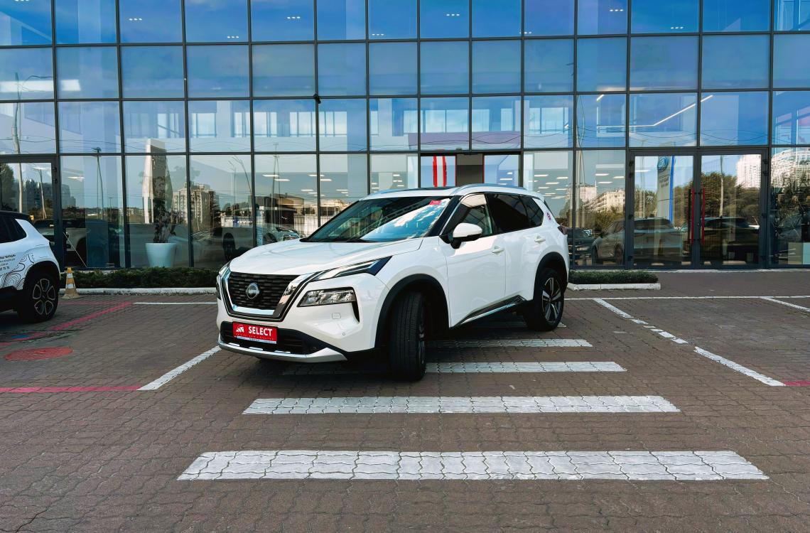 nissan picture