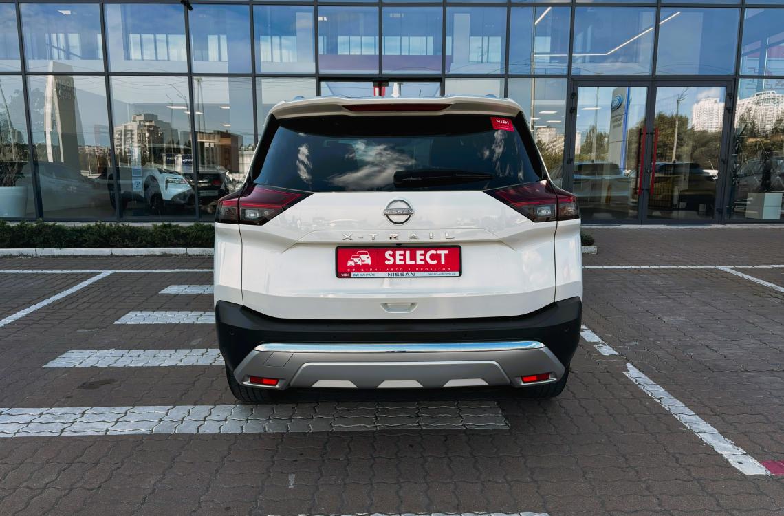 nissan picture