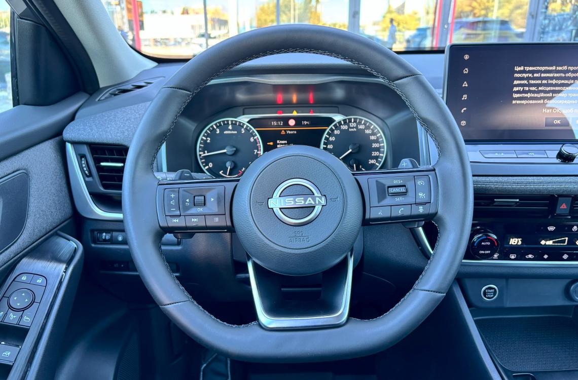 nissan picture